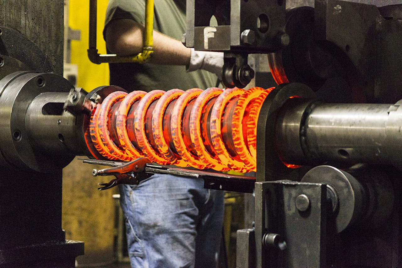 An application scenario or product detail of coiled spring - Image 3