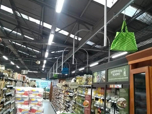 An application scenario or product detail of conveyor at the store - Image 1