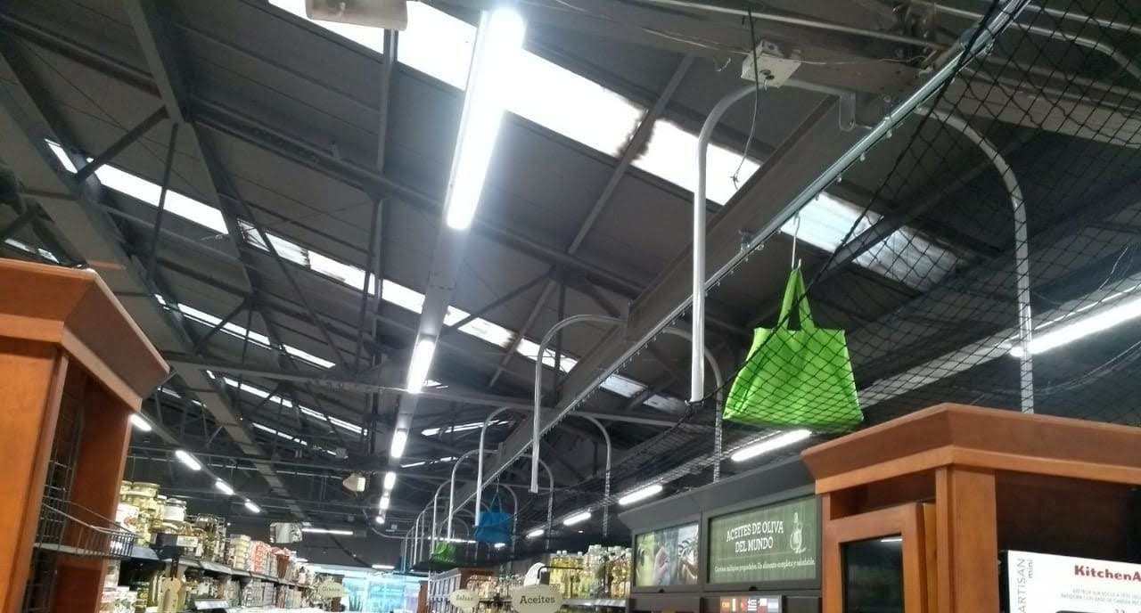 An application scenario or product detail of conveyor at the store - Image 10