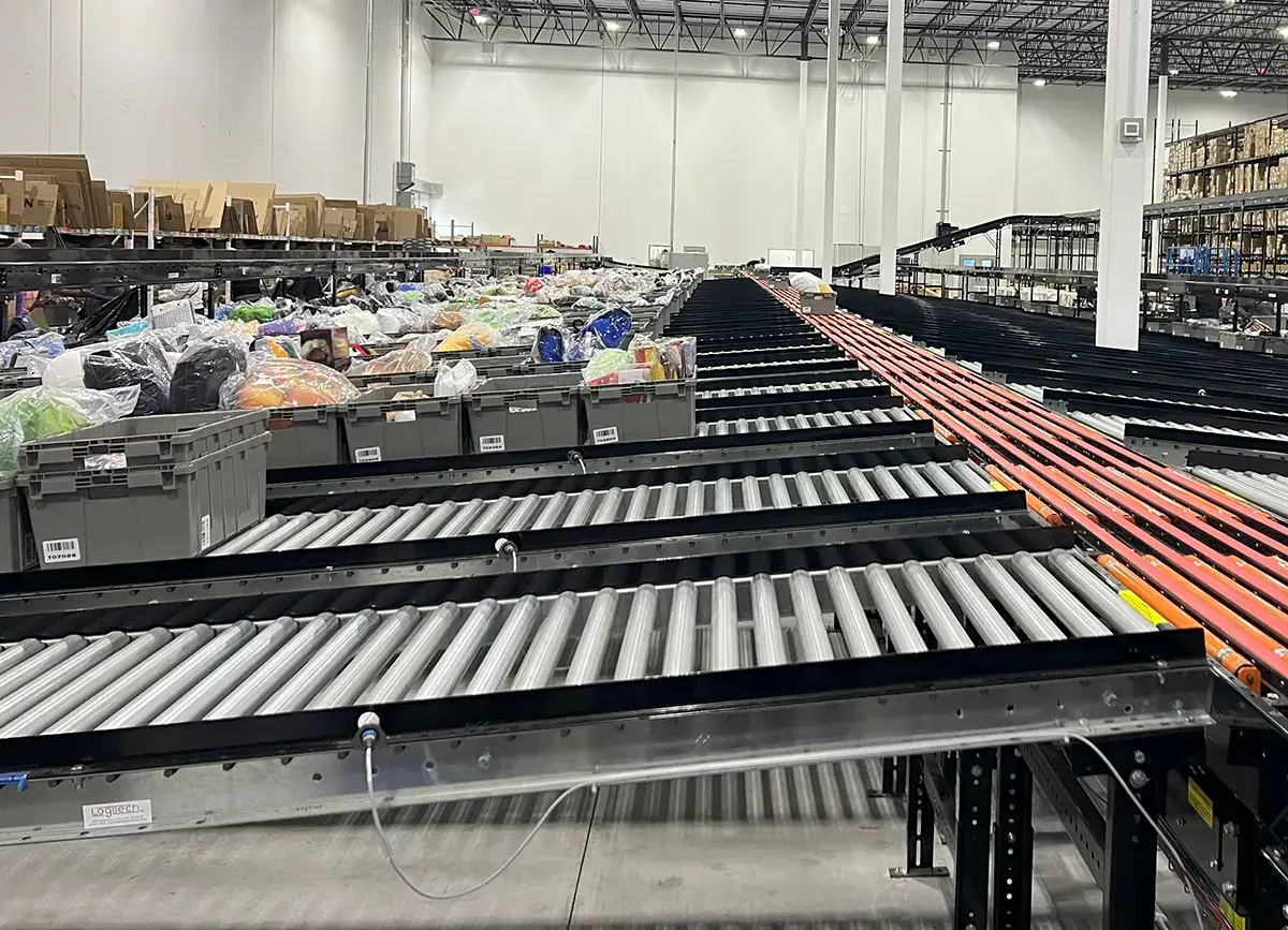 An application scenario or product detail of conveyor at the store - Image 15