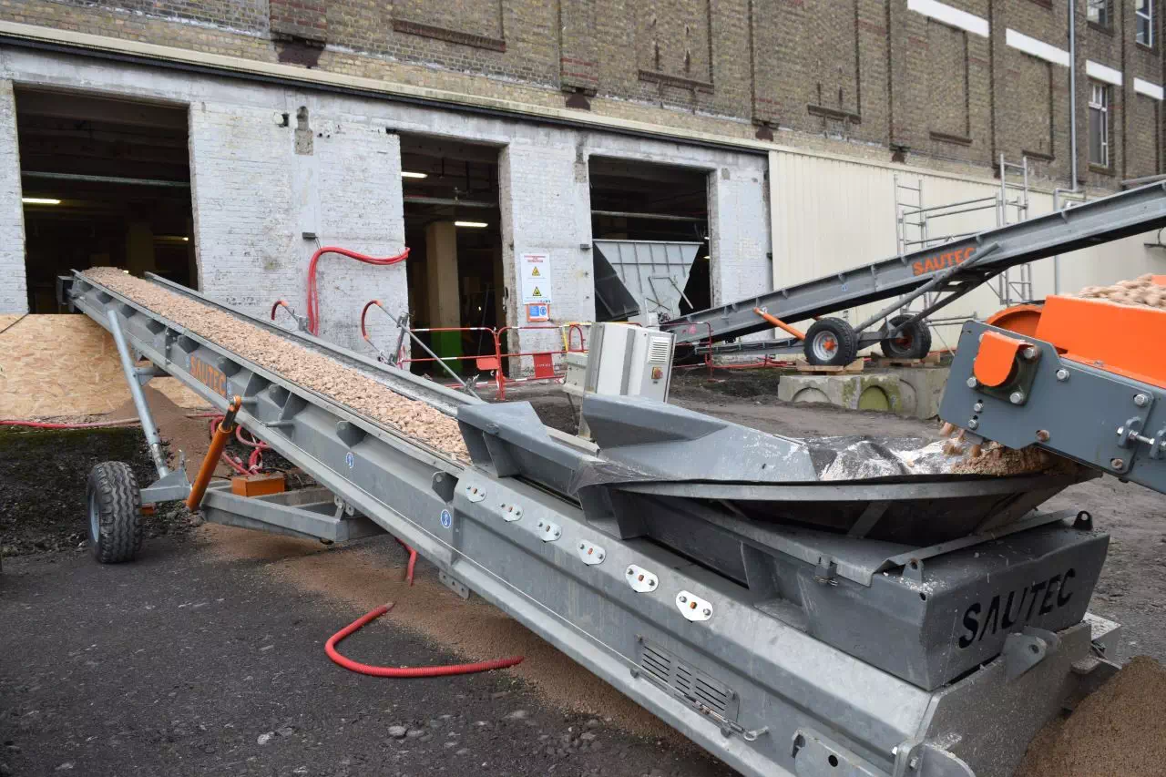 An application scenario or product detail of conveyor belt construction - Image 8