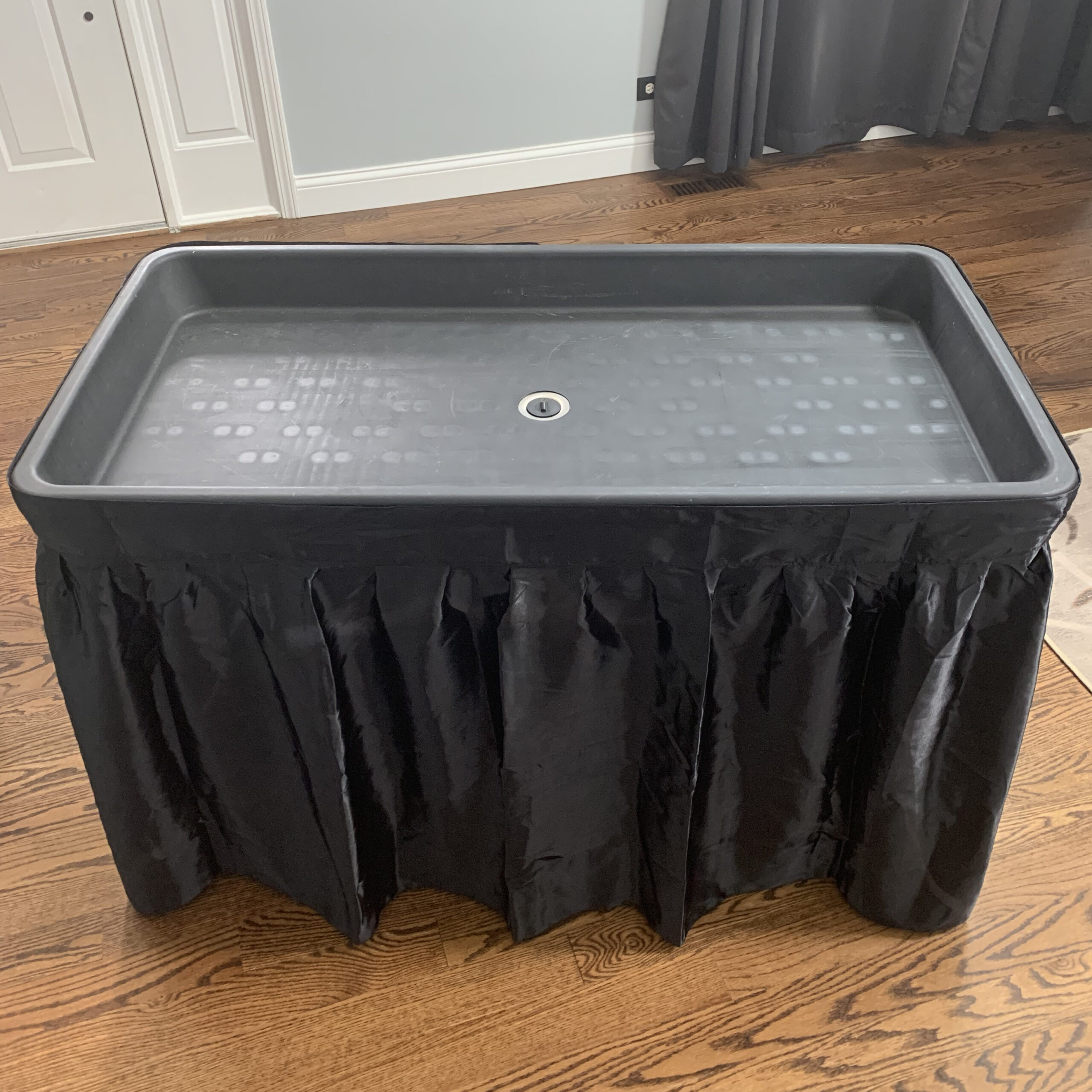 An application scenario or product detail of cooler table - Image 10