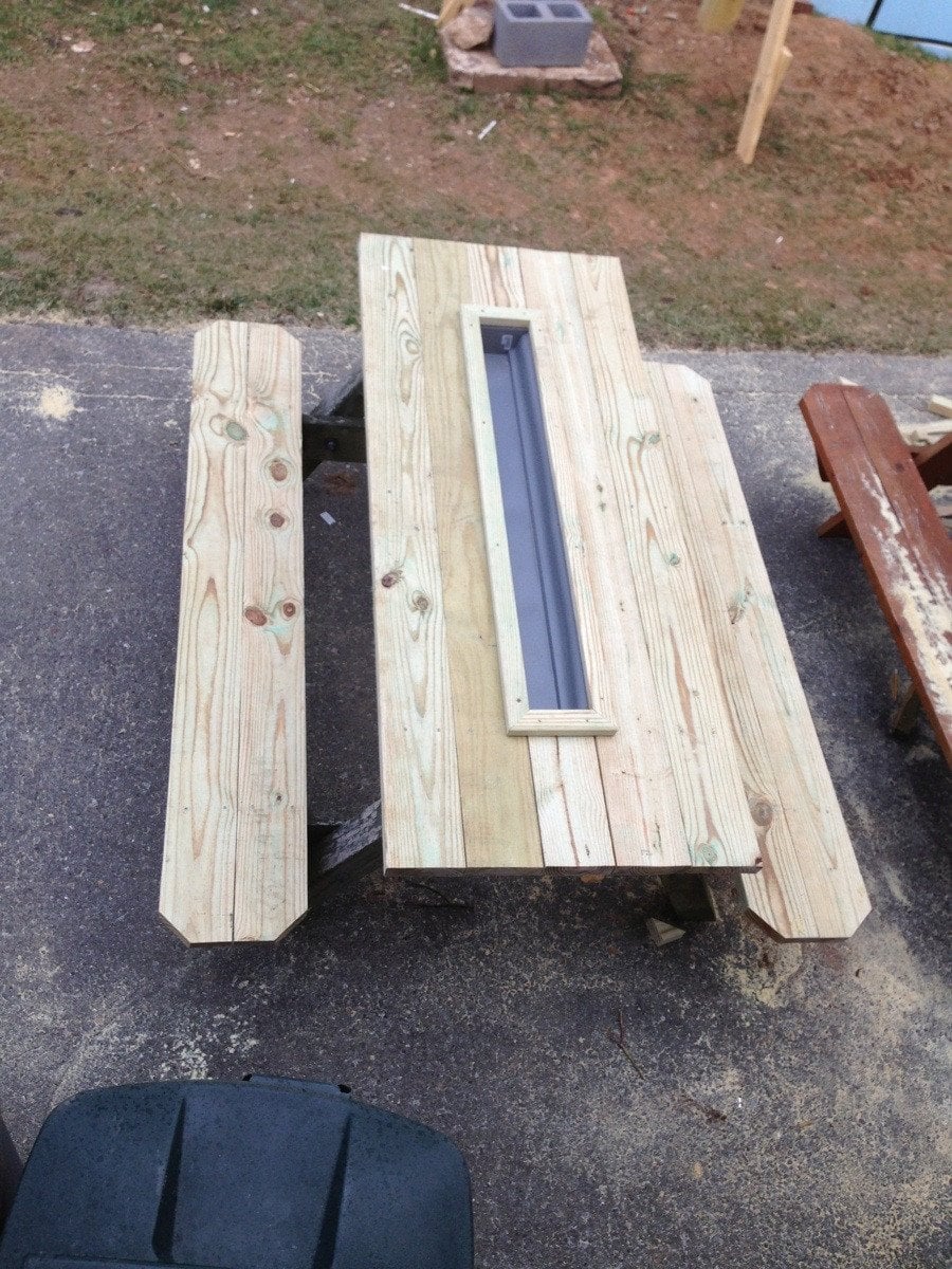 An application scenario or product detail of cooler table - Image 19