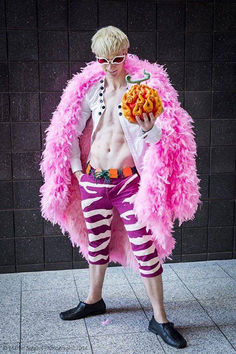 An application scenario or product detail of cosplay donquixote doflamingo - Image 11