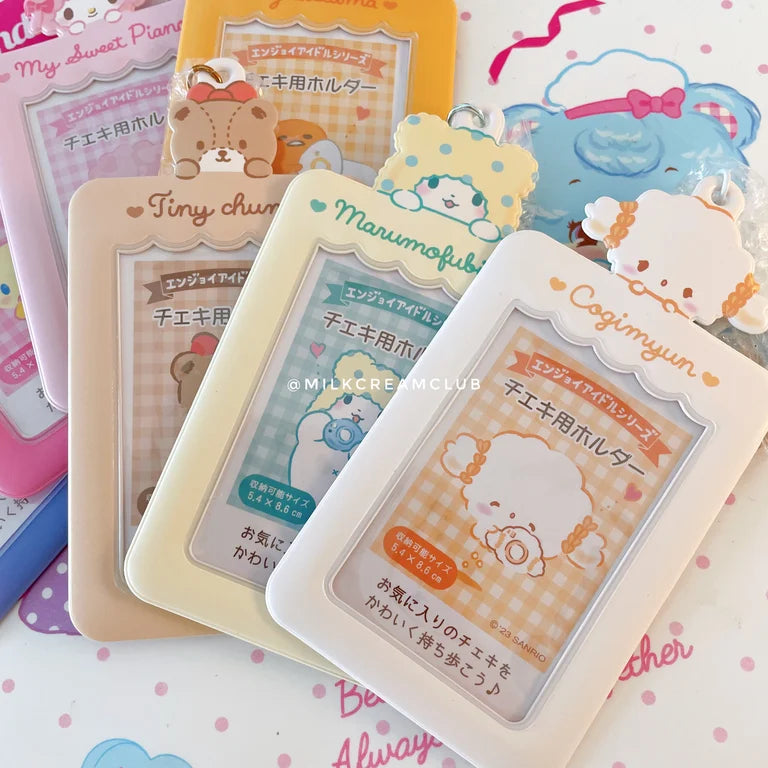 An application scenario or product detail of cream photocard holders - Image 12