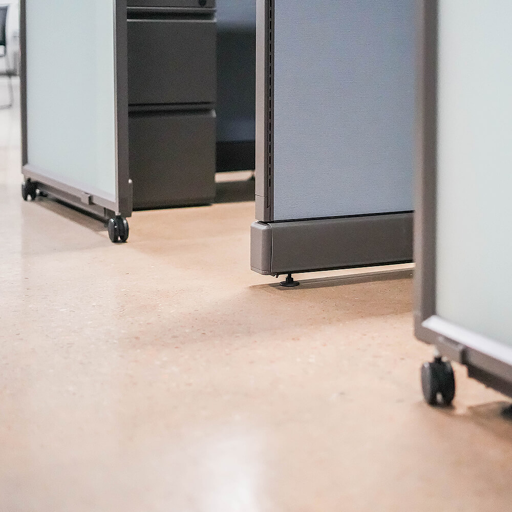 An application scenario or product detail of cubicle door - Image 18