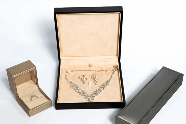 Featured image for the custom jewelry boxes guide