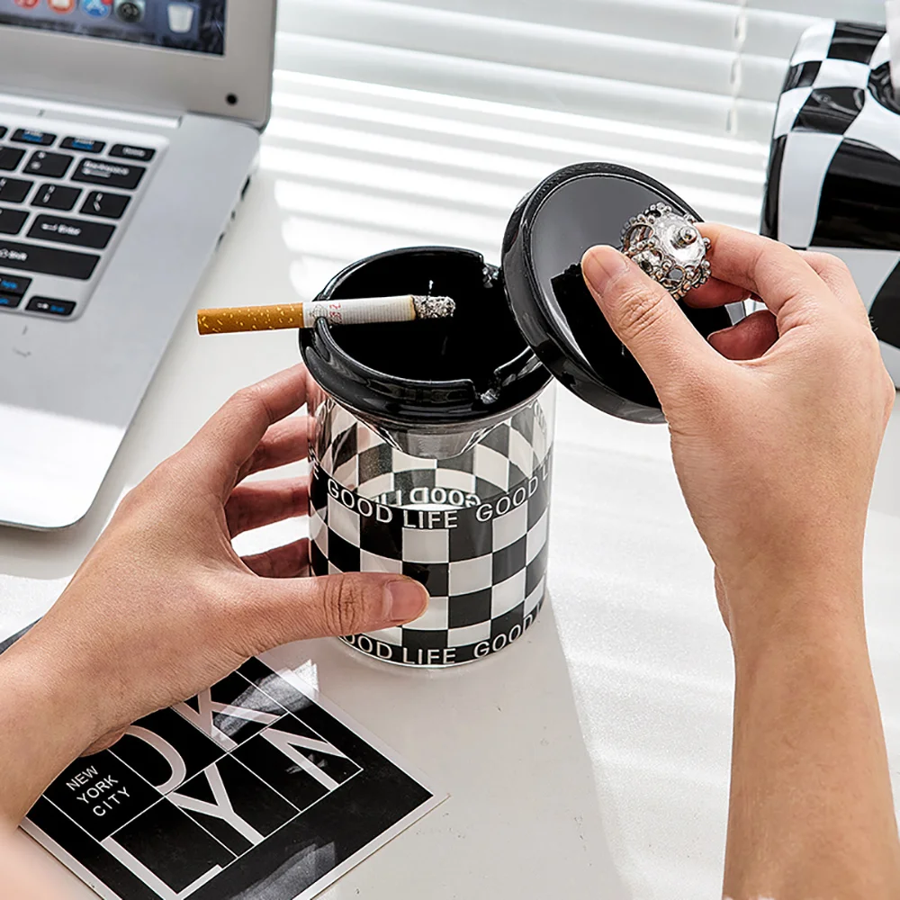 An application scenario or product detail of cute ashtray with lid cheap - Image 10