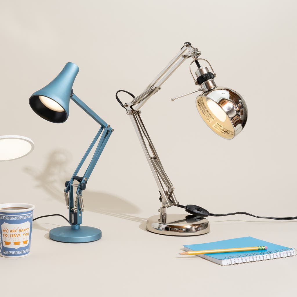 An application scenario or product detail of desk tesla lamp - Image 20