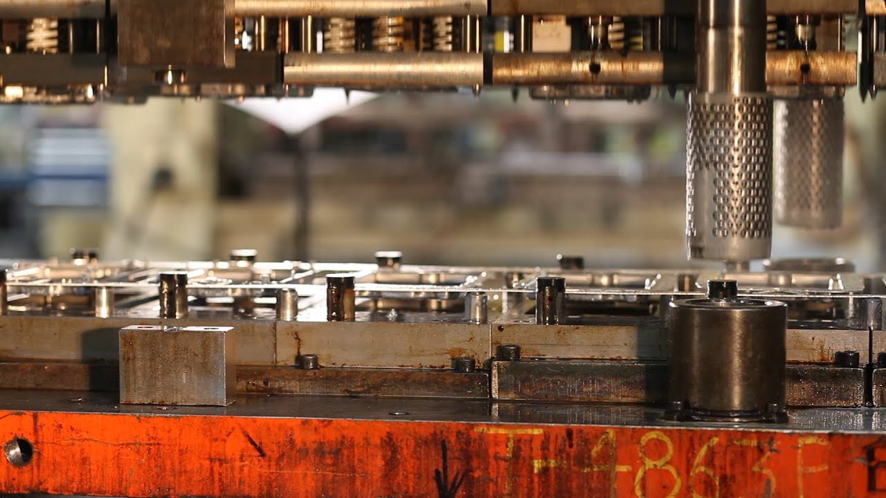 An application scenario or product detail of die-stamping machine - Image 3