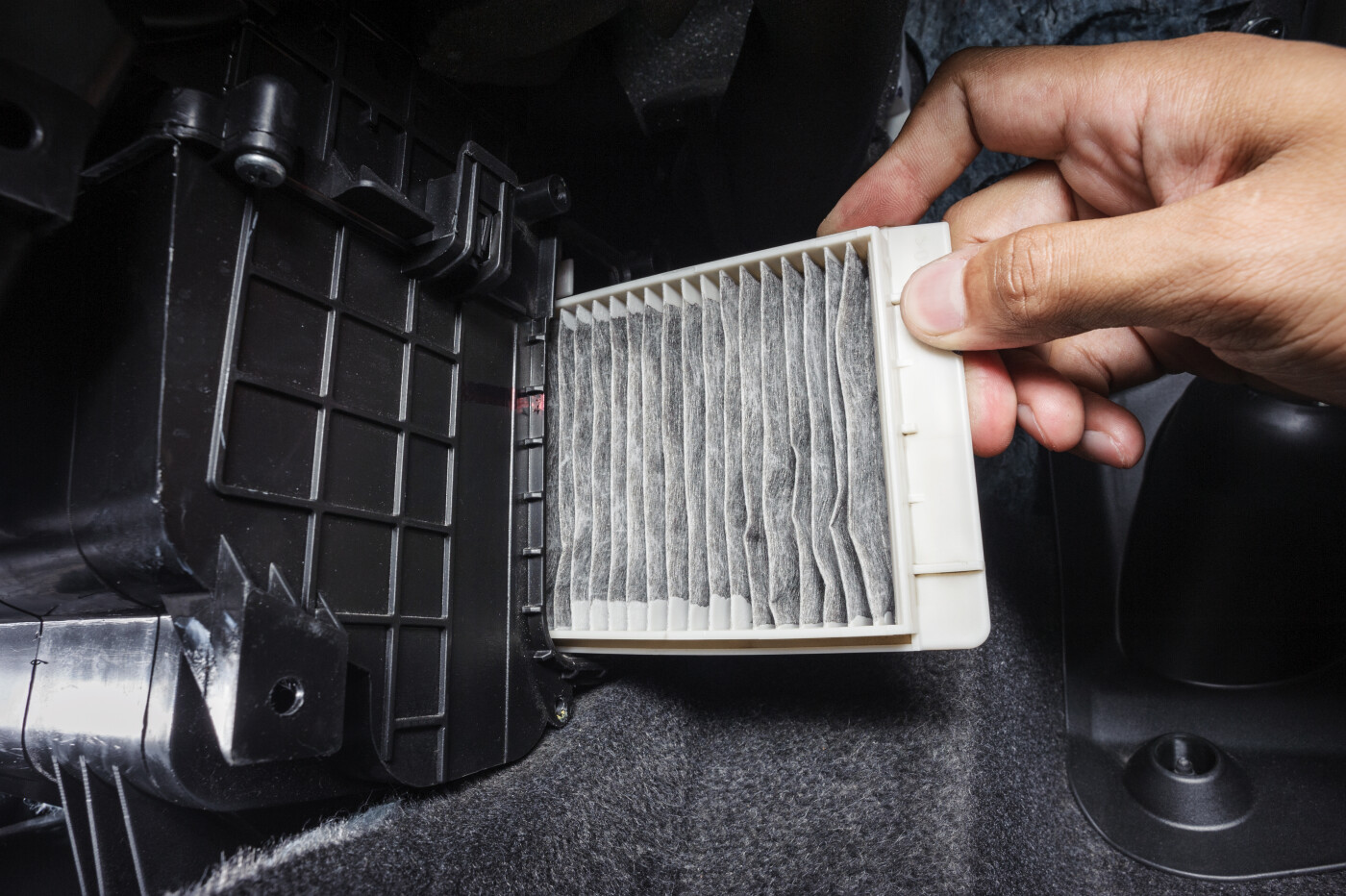 An application scenario or product detail of difference between air filter and cabin filter - Image 8