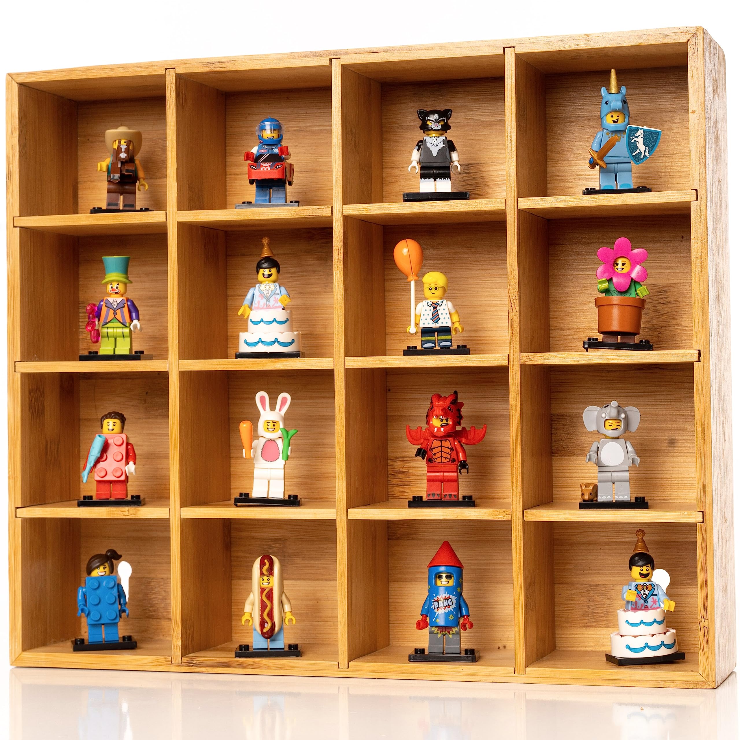 An application scenario or product detail of display shelves for collectibles - Image 15