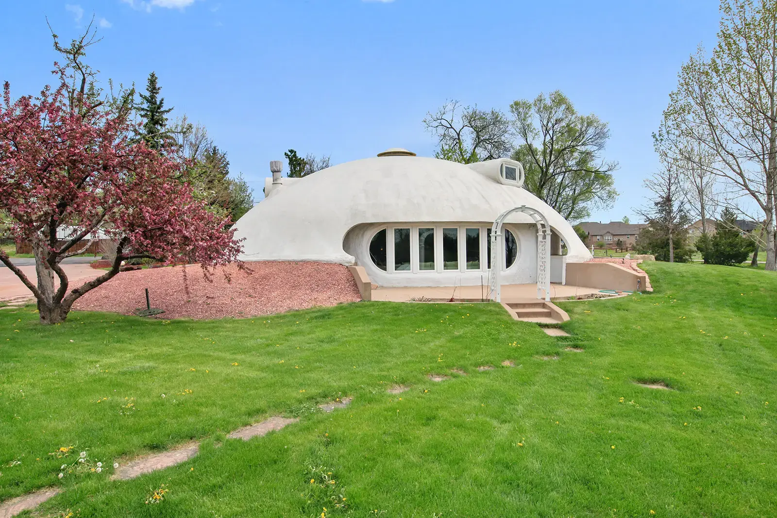 An application scenario or product detail of dome homes for sale - Image 6