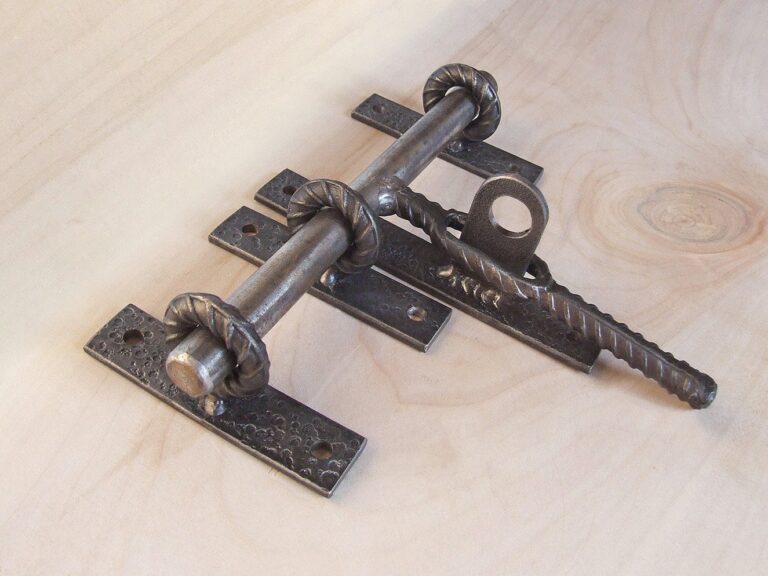 Featured image for the door metal latch guide