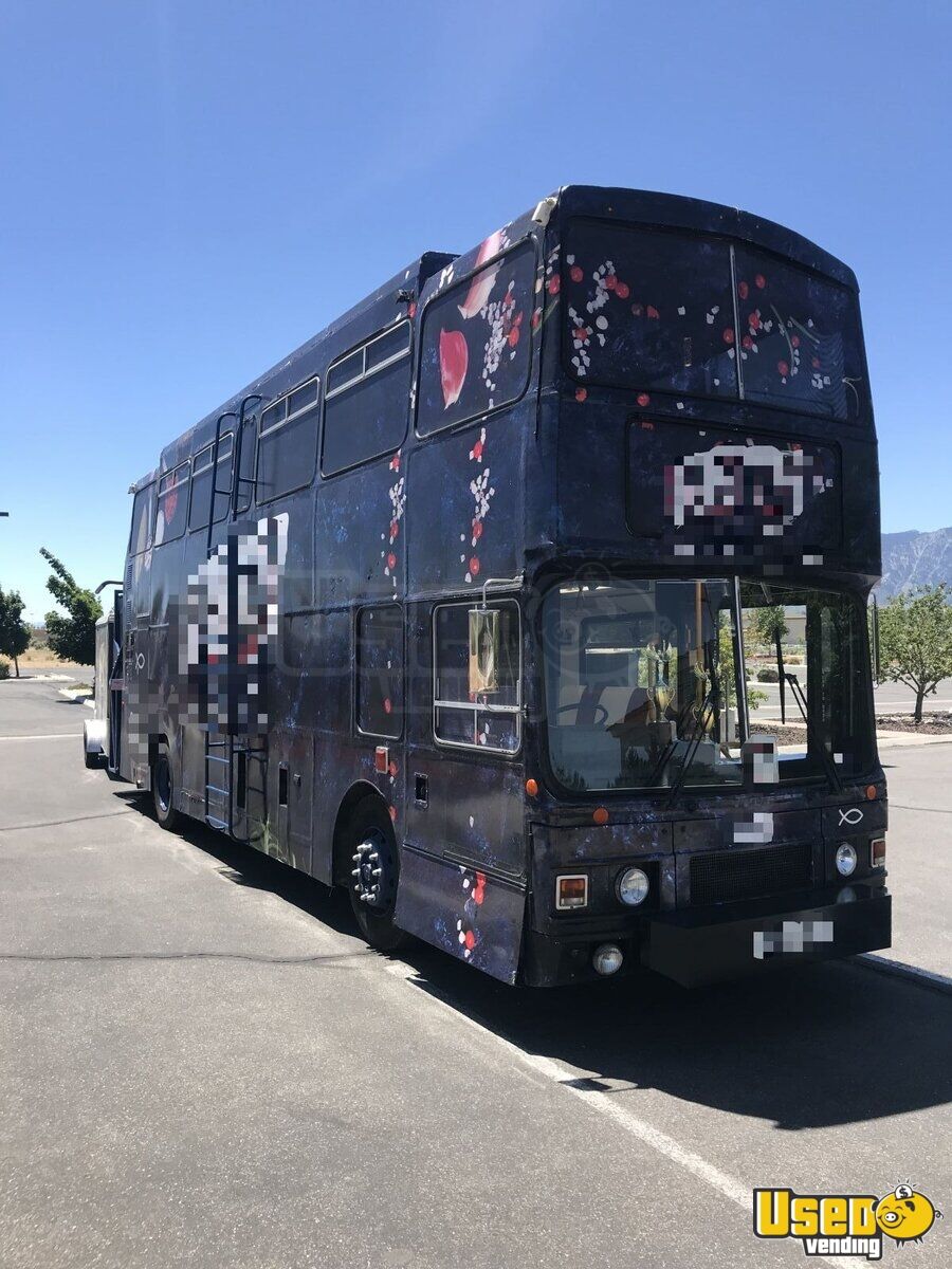 An application scenario or product detail of double decker bus for sale - Image 6