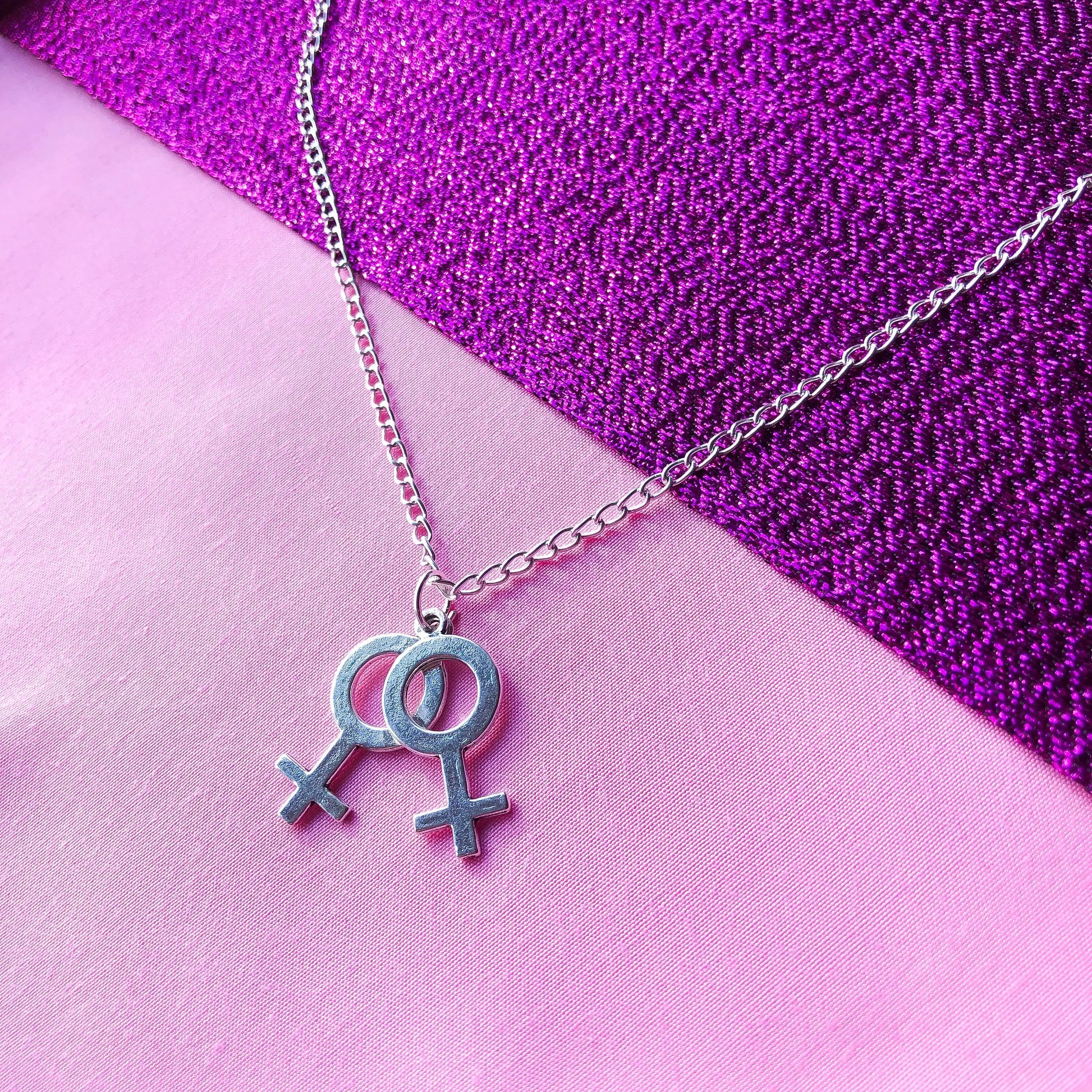 An application scenario or product detail of double venus necklace - Image 7