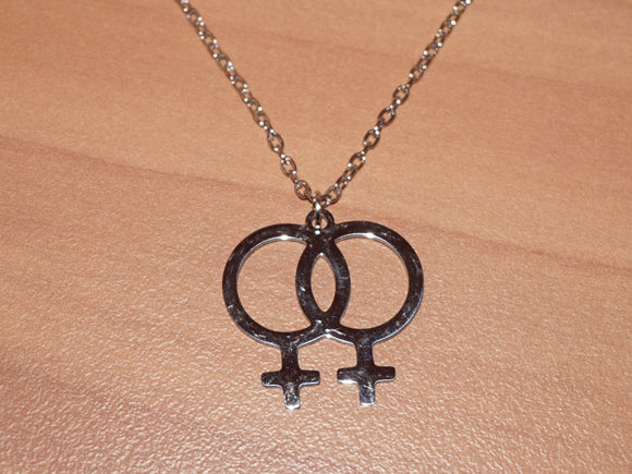 An application scenario or product detail of double venus necklace - Image 18