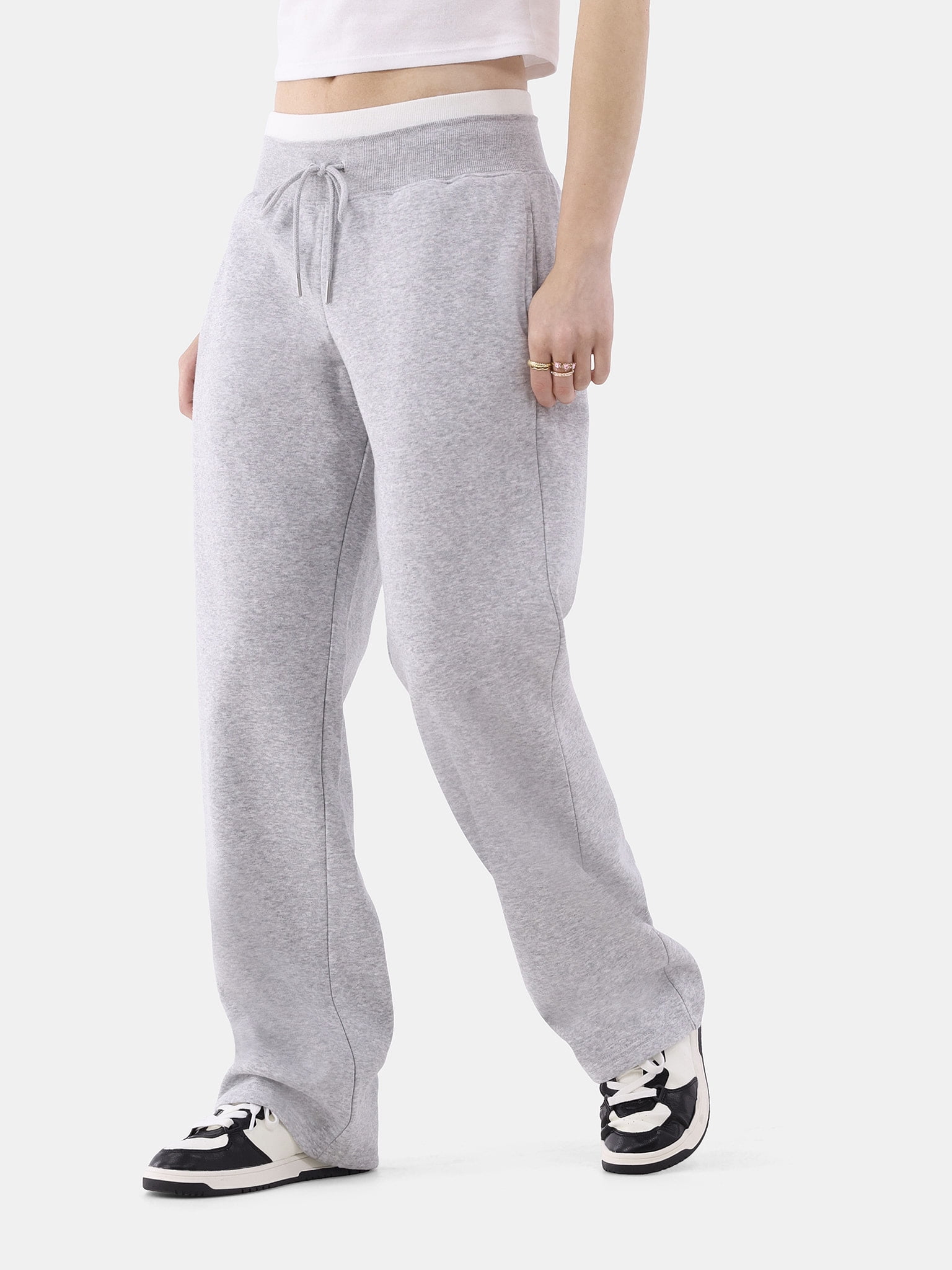 An application scenario or product detail of double waisted sweatpants - Image 9