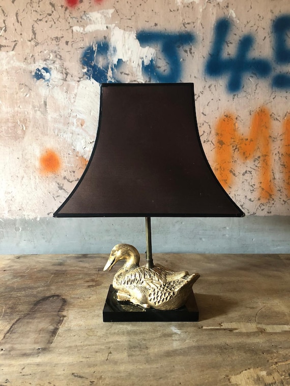 An application scenario or product detail of duck lamp - Image 3