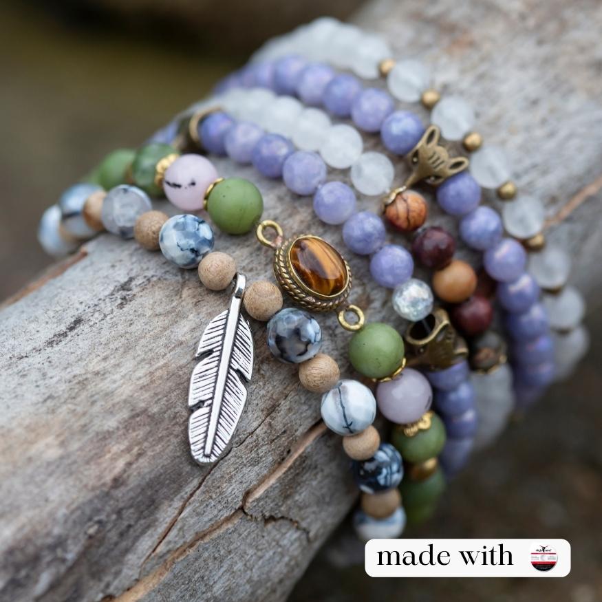 An application scenario or product detail of elastic cord jewelry - Image 15