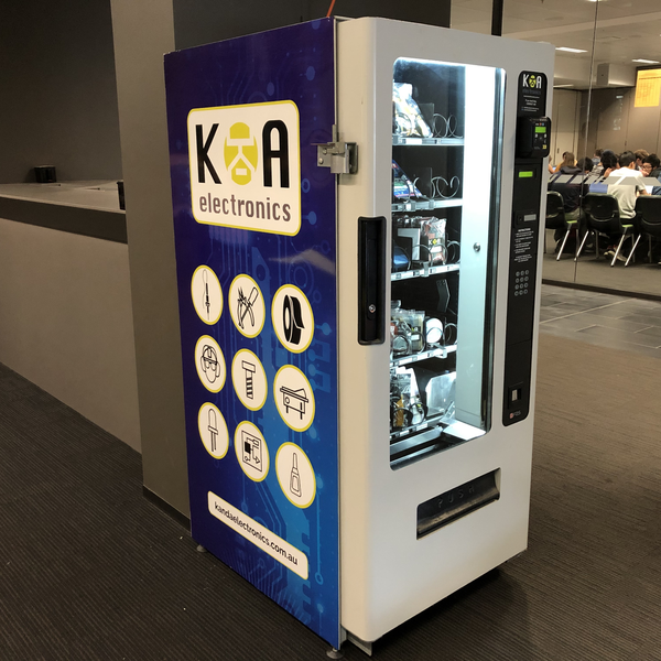 An application scenario or product detail of electronics vending machine - Image 20