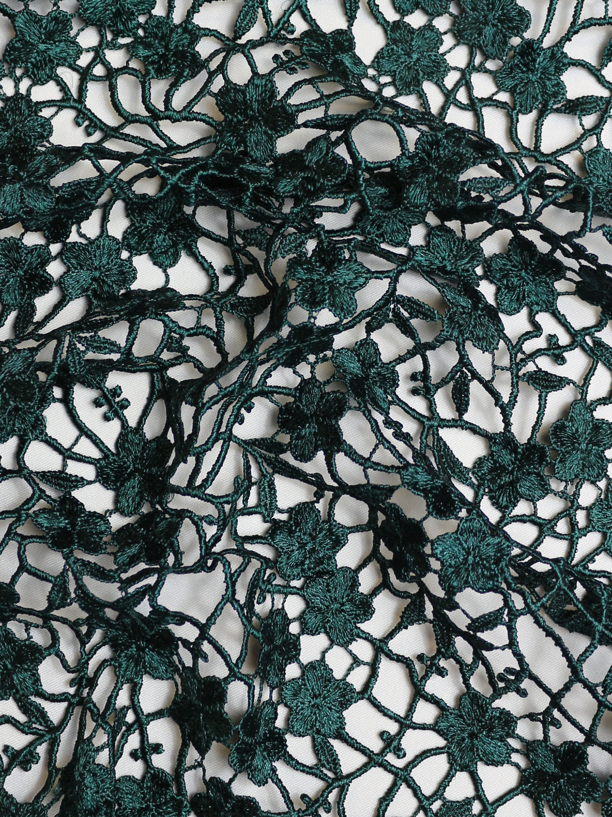 An application scenario or product detail of emerald green and black lace - Image 13