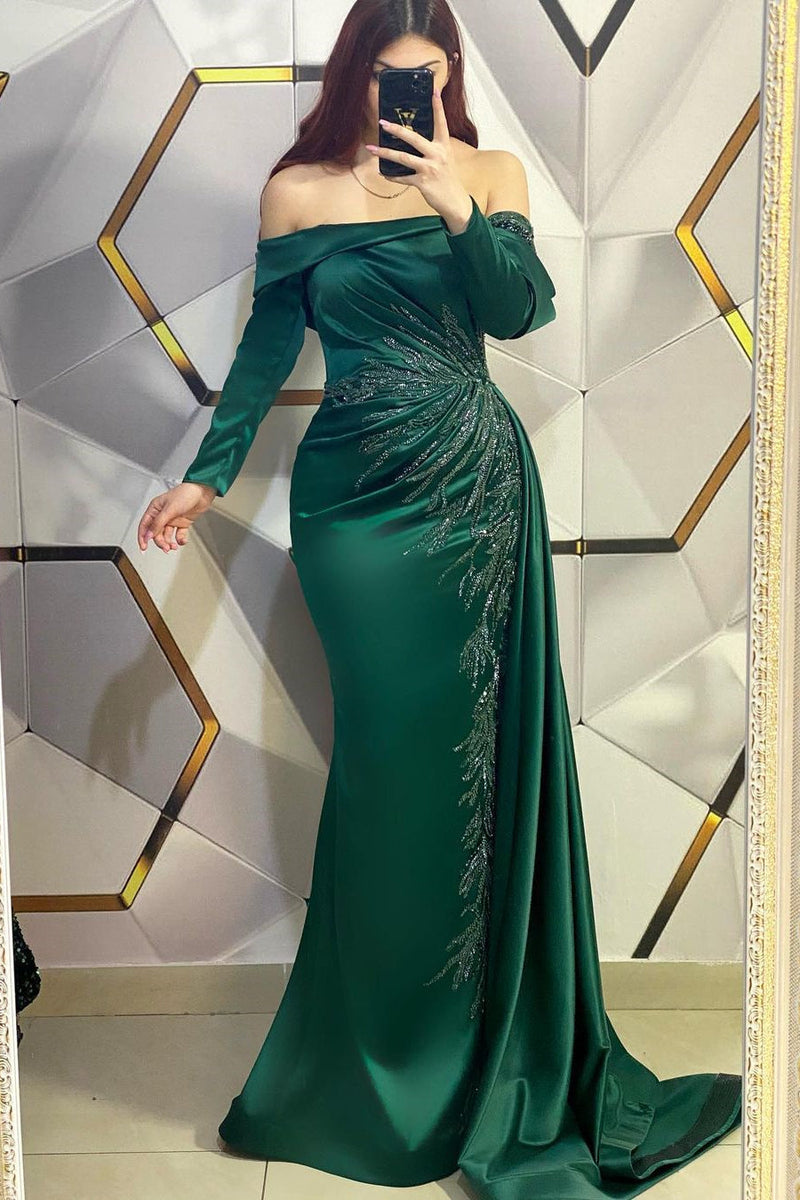 An application scenario or product detail of emerald green and black lace off the shoulder - Image 18