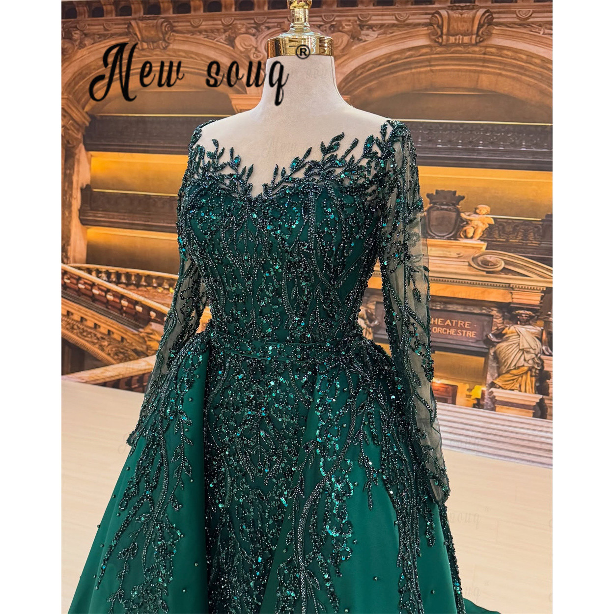 An application scenario or product detail of emerald green and black lace renaissance long sleeve top amazon - Image 15