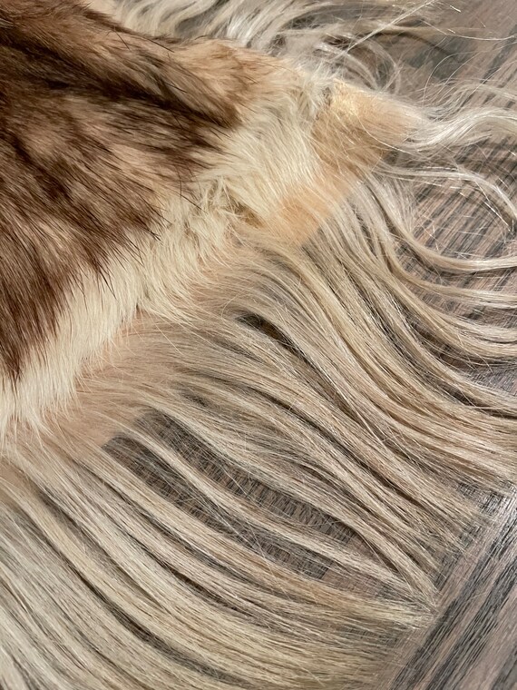An application scenario or product detail of example of horse hair carpet - Image 5