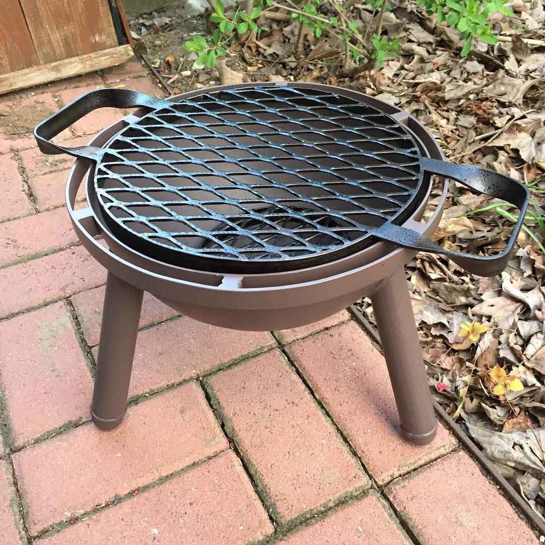 An application scenario or product detail of expanded metal for bbq grill - Image 4