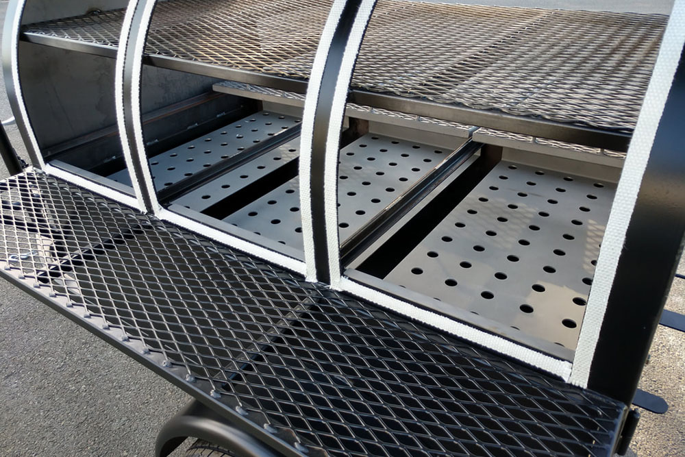 An application scenario or product detail of expanded metal for bbq grill - Image 16