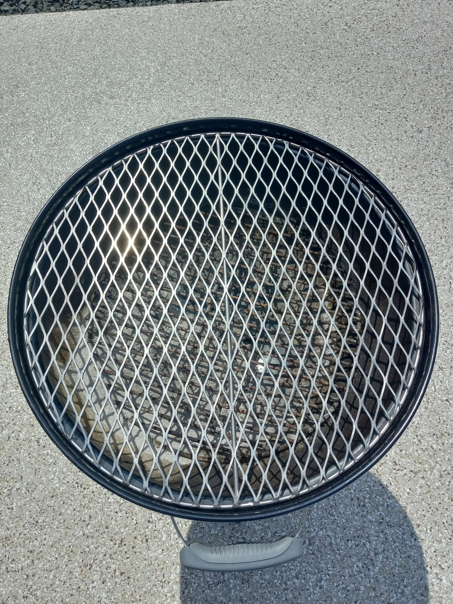 An application scenario or product detail of expanded steel grill grate - Image 18