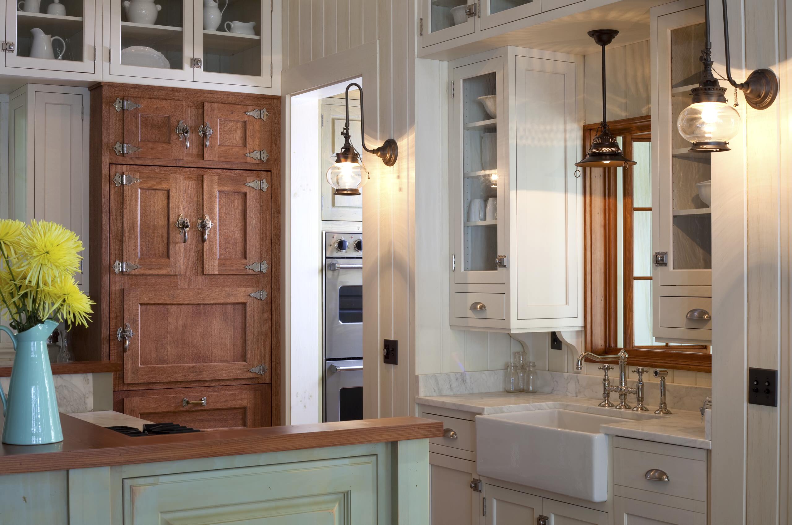 An application scenario or product detail of exposed hinges for kitchen cabinets - Image 9