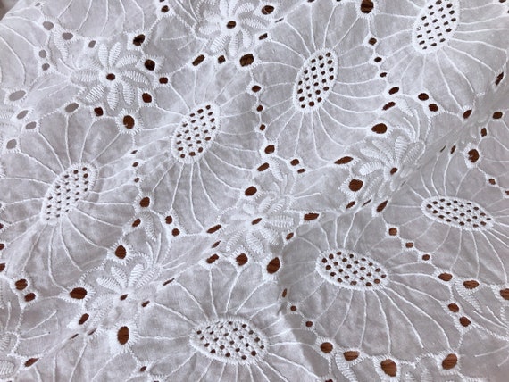 An application scenario or product detail of eyelet material yard - Image 4