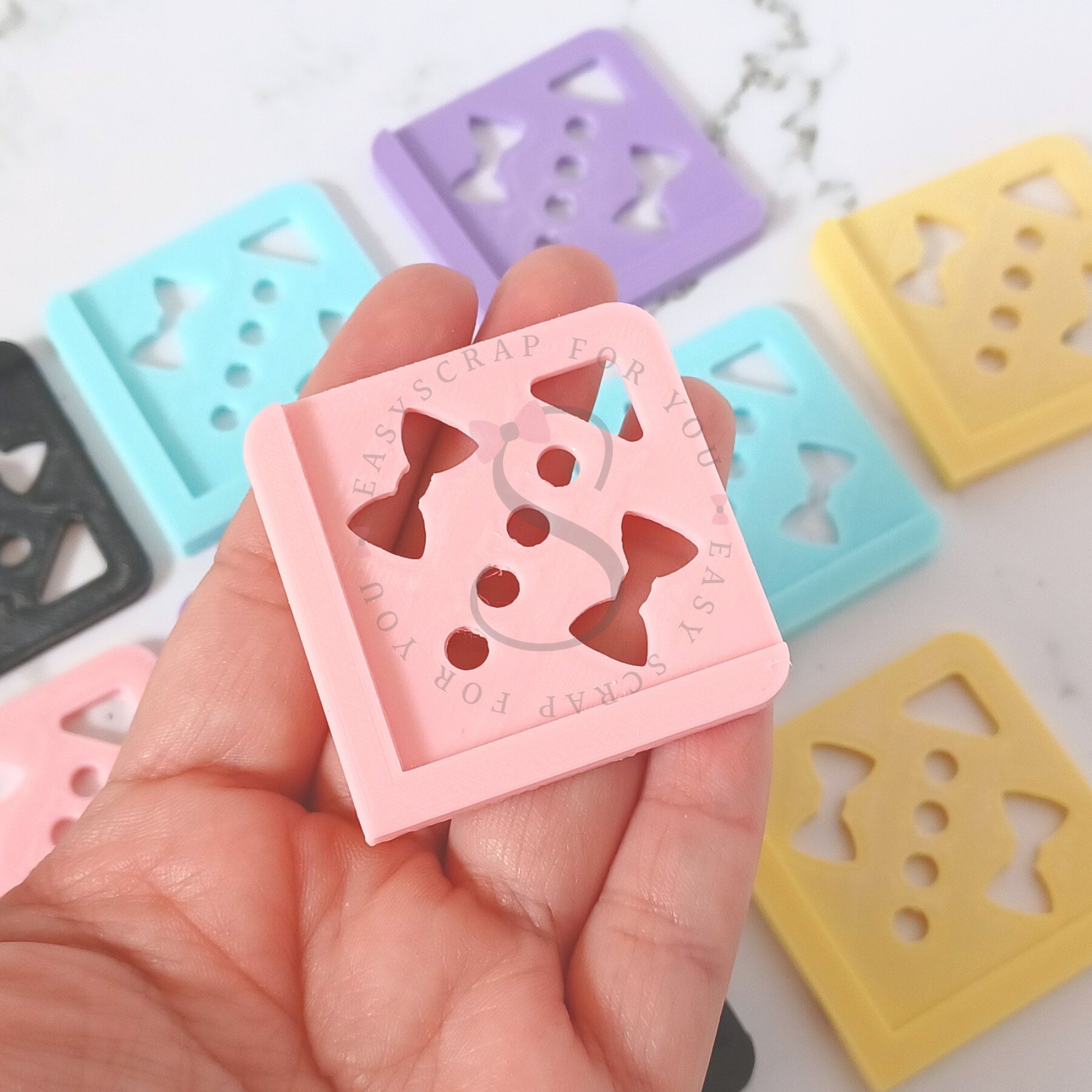 An application scenario or product detail of eyelets scrapbooking - Image 14