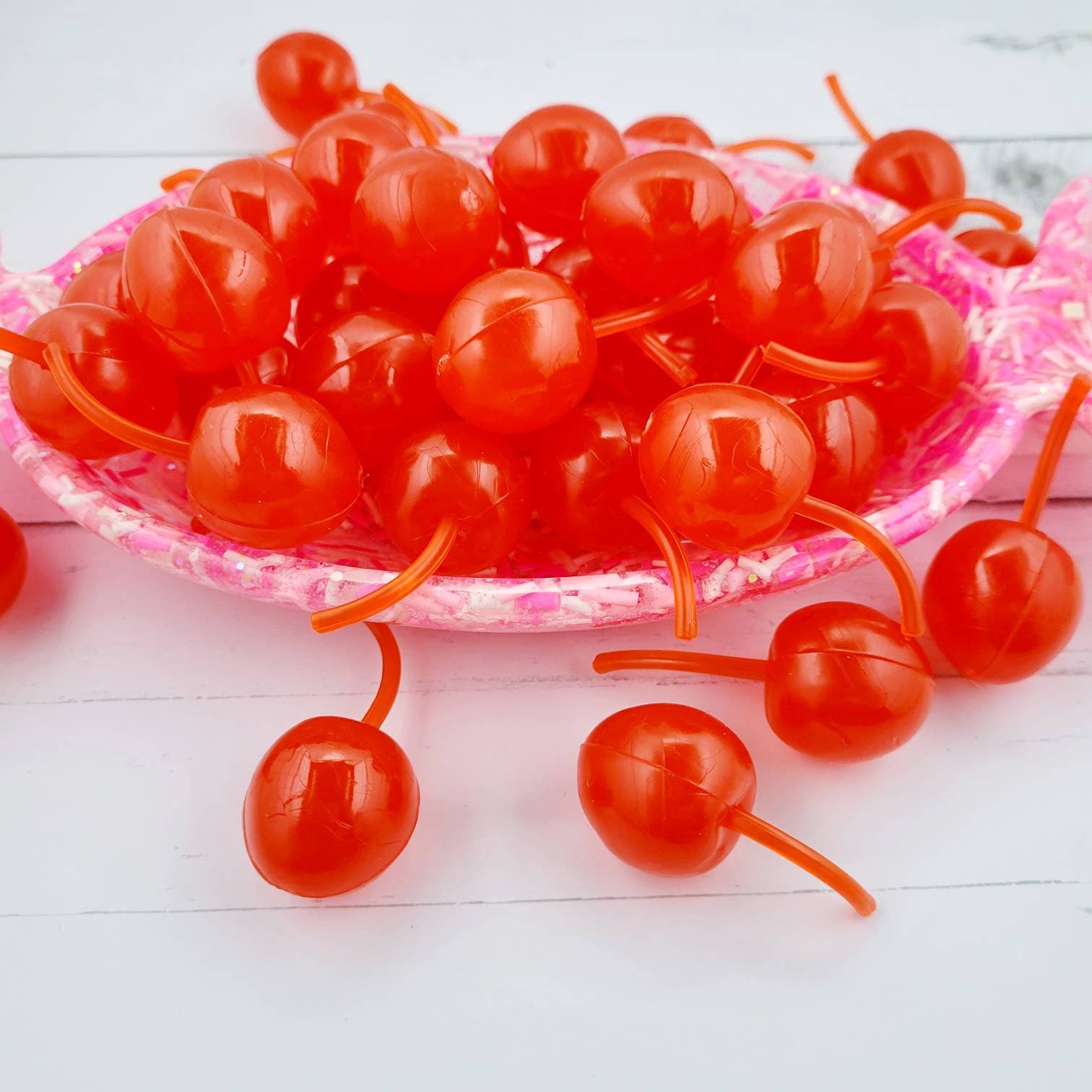 An application scenario or product detail of fake cherries - Image 4