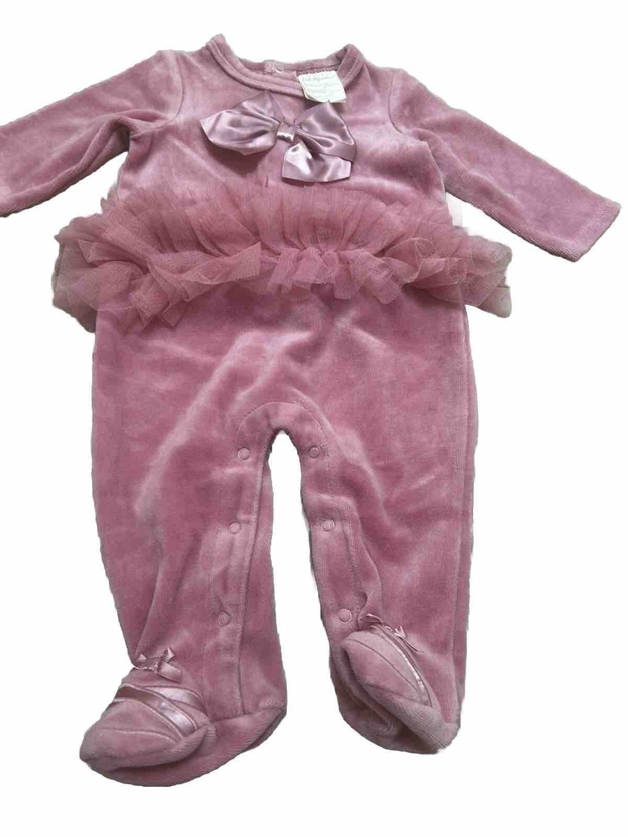 An application scenario or product detail of first impressions baby clothes - Image 7