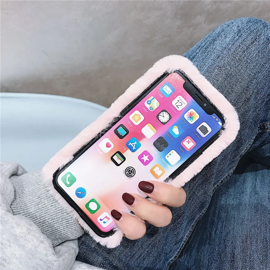 An application scenario or product detail of fluffy phkne case - Image 12