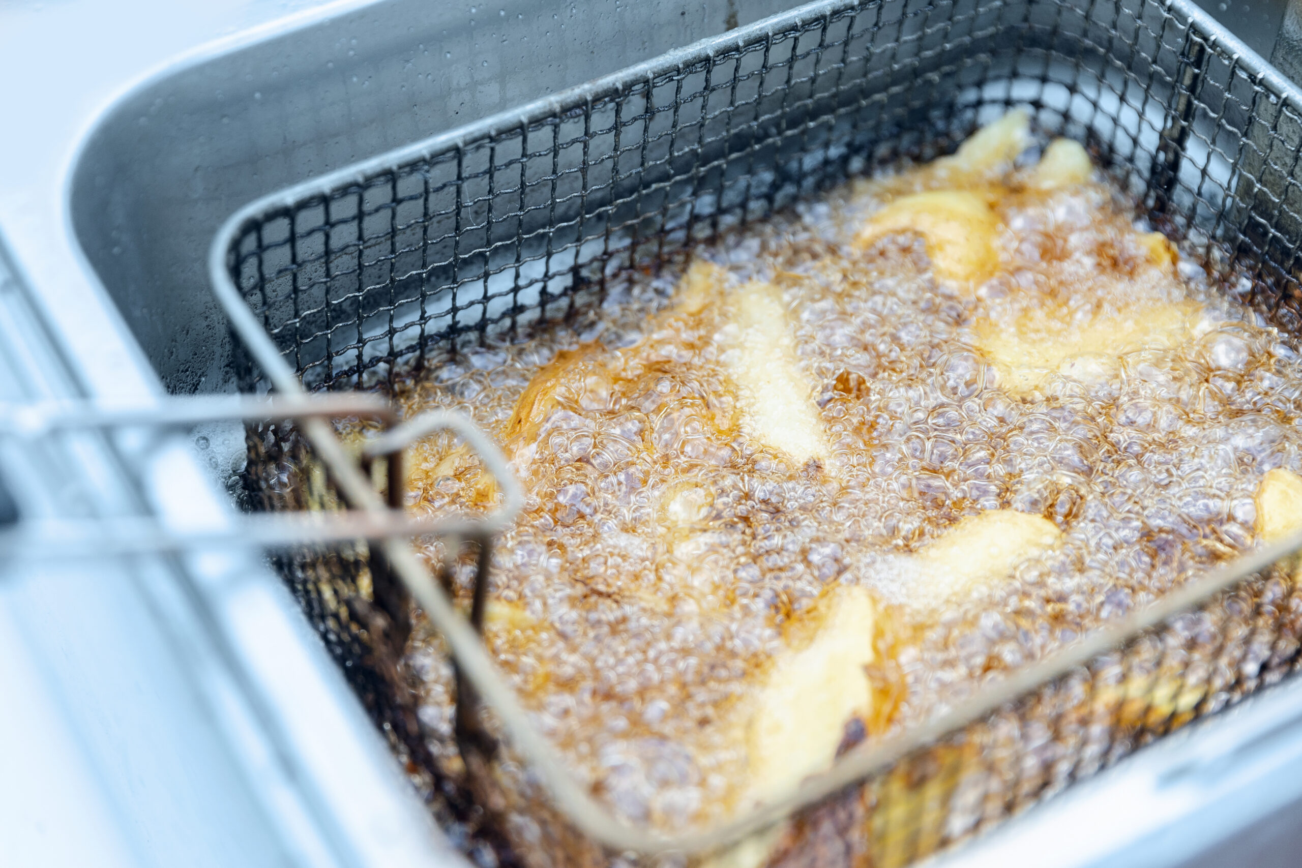 An application scenario or product detail of fryer oil - Image 17