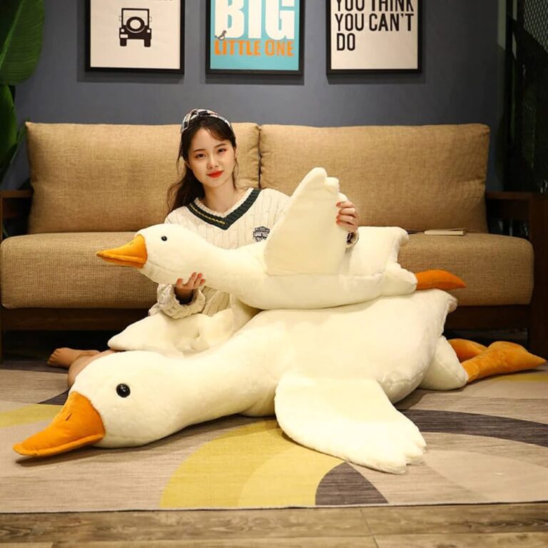Featured image for the giant body pillow stuffed animal guide