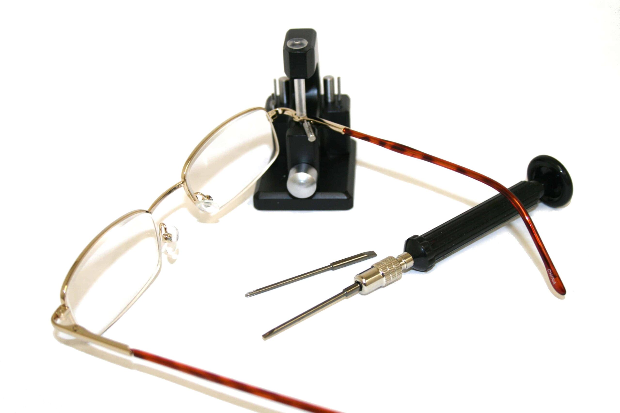 An application scenario or product detail of glasses spring hinge - Image 20