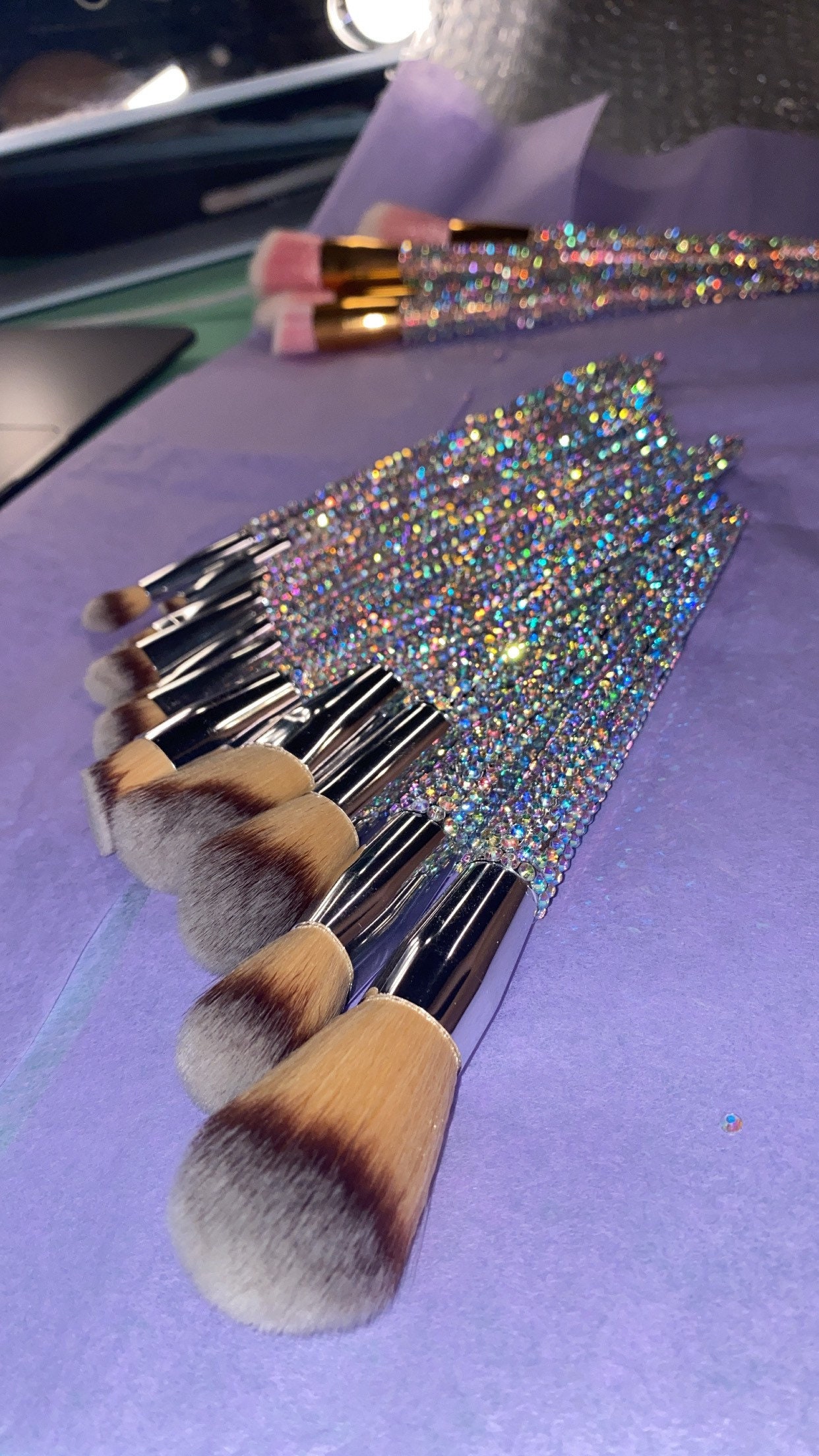 An application scenario or product detail of glitz and glam makeup brushes - Image 9