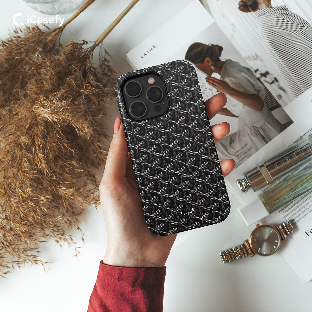 An application scenario or product detail of goyard phone case - Image 16