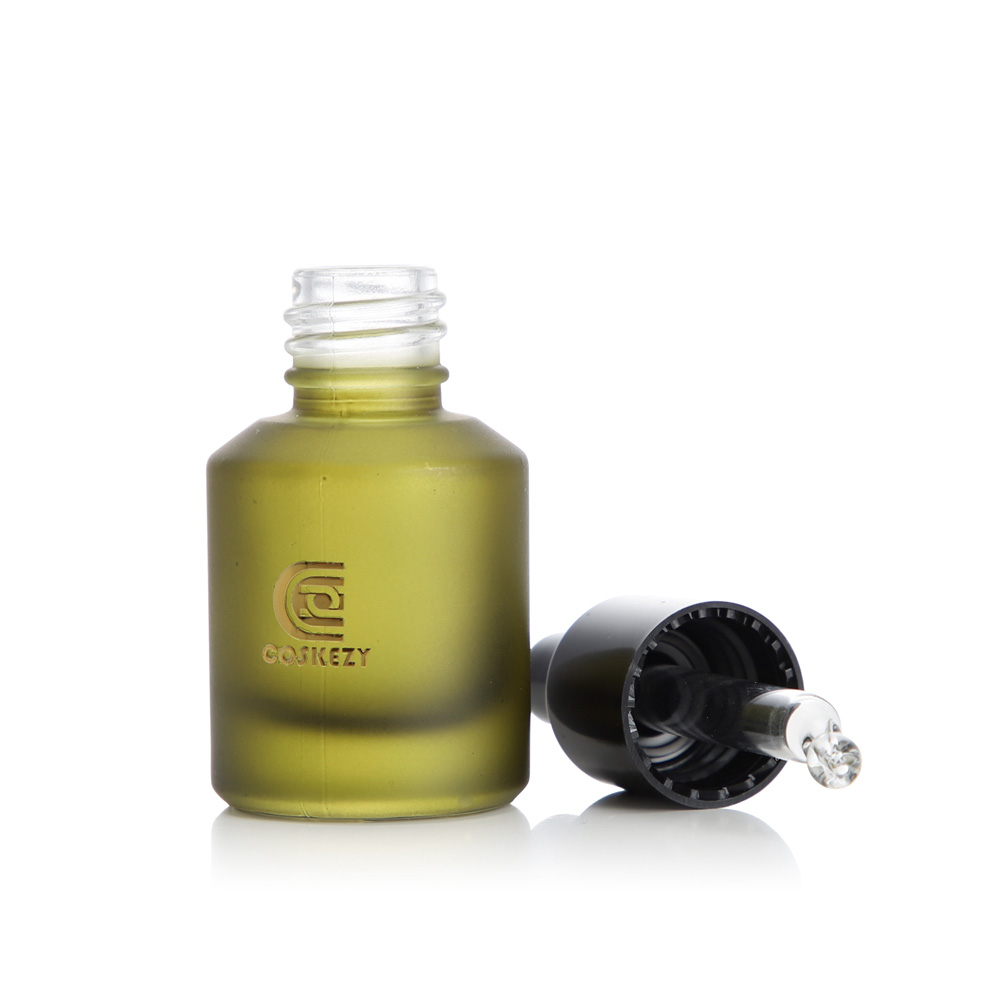 An application scenario or product detail of green frosted dropper bottle - Image 4