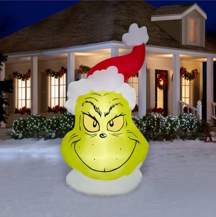 An application scenario or product detail of grinch christmas inflatable - Image 7