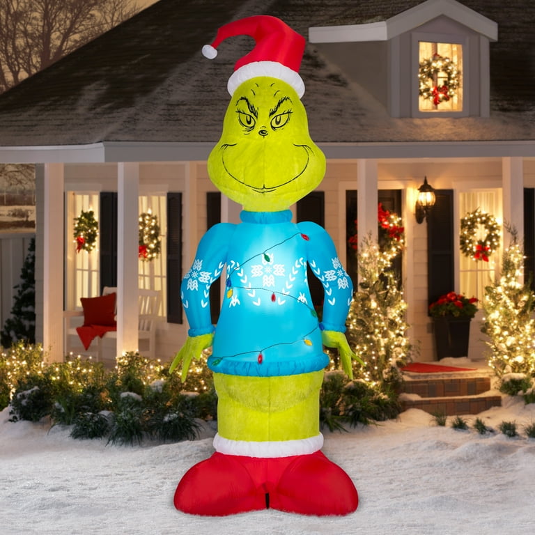 An application scenario or product detail of grinch christmas inflatable - Image 8