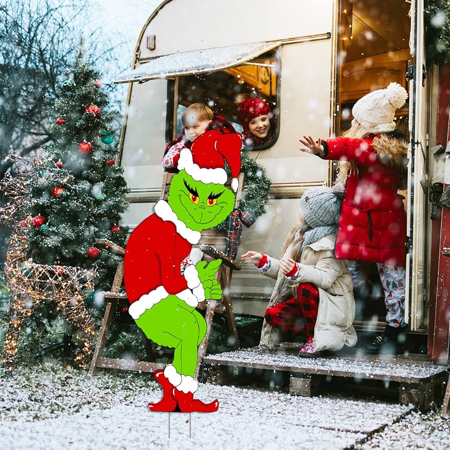 An application scenario or product detail of grinch outdoor decorations - Image 3