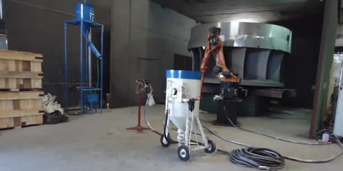 Featured image for the grit blasting machine guide
