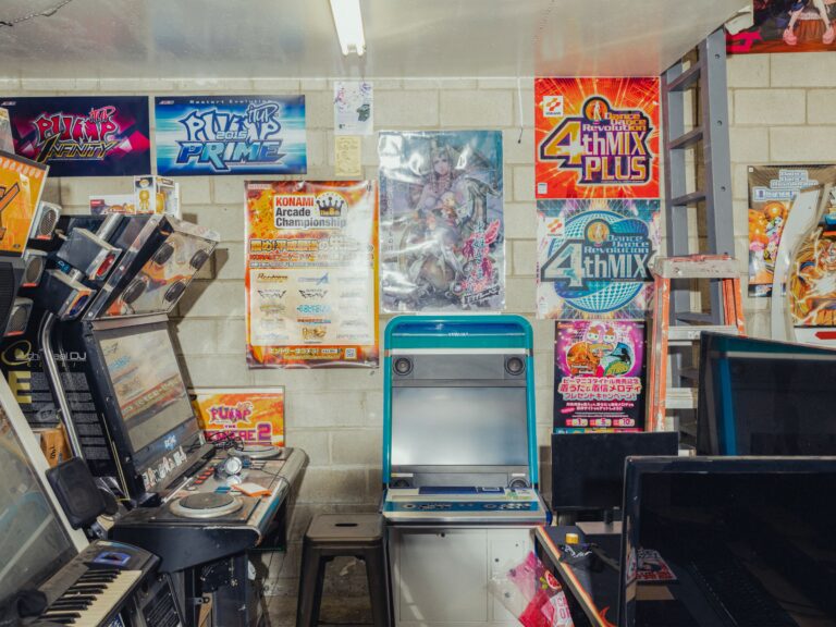 Featured image for the hacked arcade games guide