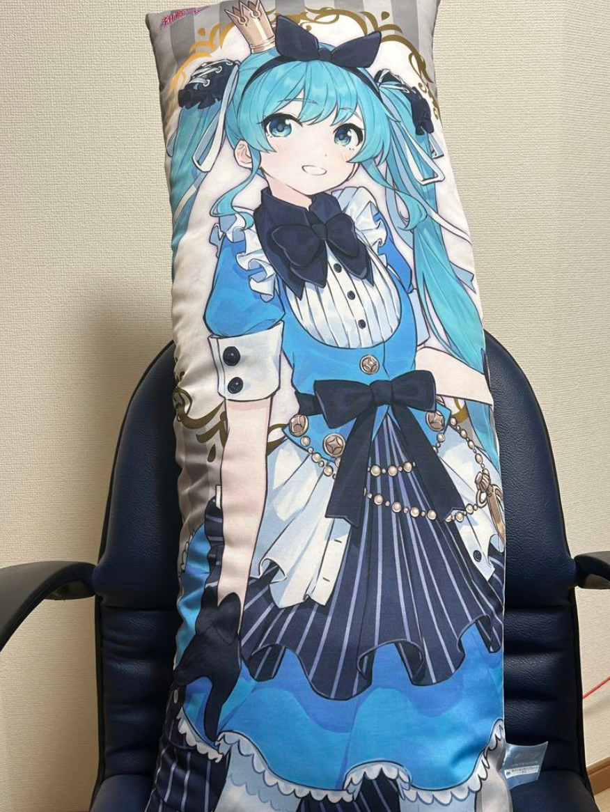 An application scenario or product detail of hatsune miku body pillow - Image 22
